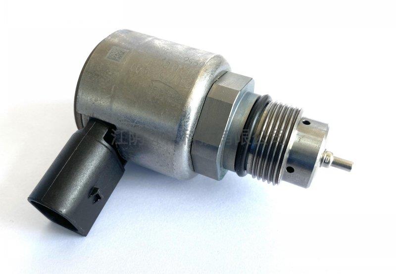 共轨管-电磁调压阀